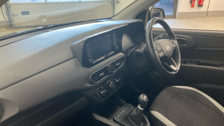 Hyundai i10 1.0 Advance 5dr Petrol Hatchback